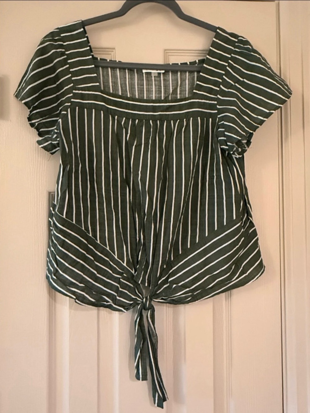 Blush J - Cropped Stripe Top - US Size L